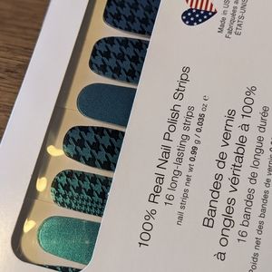 Suit Yourself Color Street Nail Set